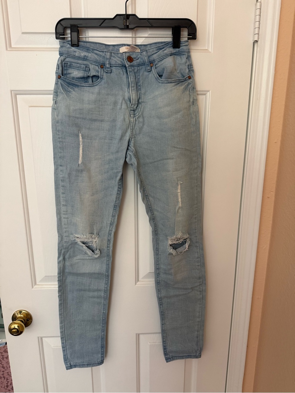 Forever 21 Light Blue Distressed Skinny Jeans